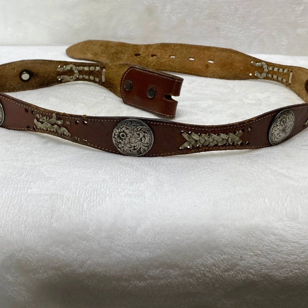 VTG Distressed‎ Brown Leather Western Concho Belt Whipstitch Lacing No Buckle